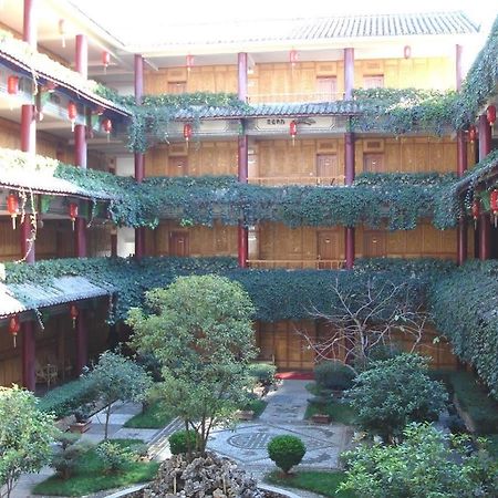 Golden Spring Hotel Lijiang Lijiang  Exterior foto