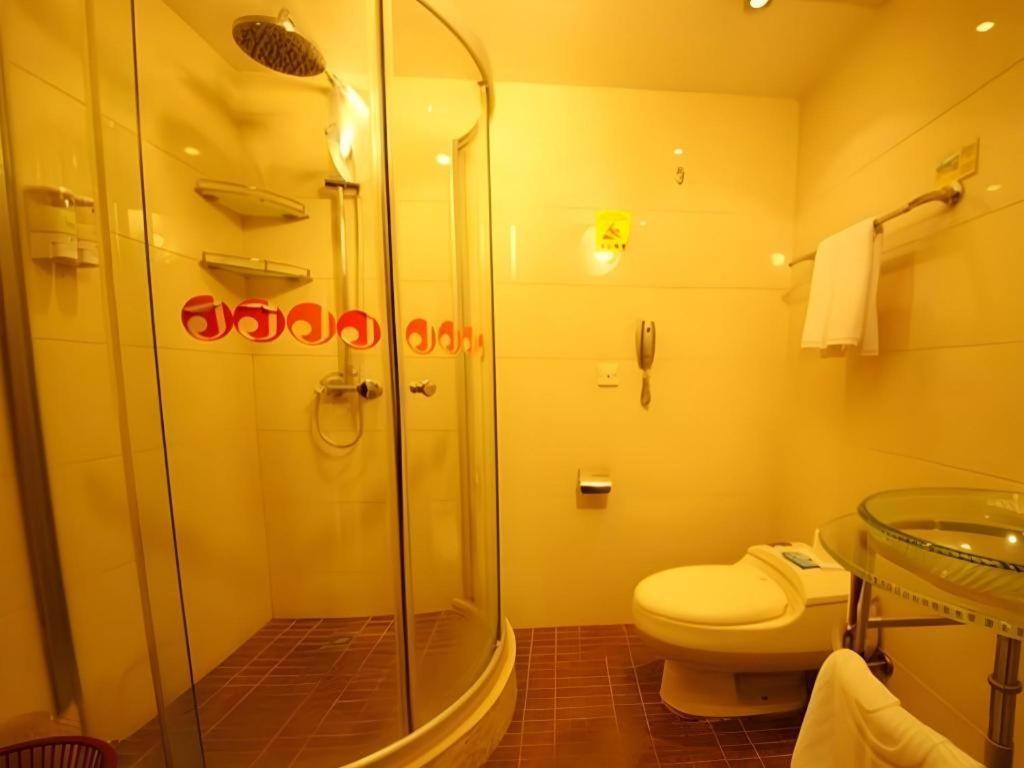 Golden Spring Hotel Lijiang Lijiang  Exterior foto