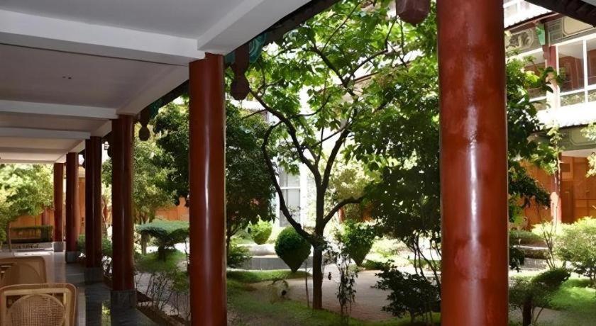 Golden Spring Hotel Lijiang Lijiang  Exterior foto