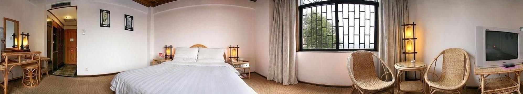 Golden Spring Hotel Lijiang Lijiang  Exterior foto