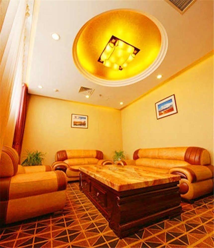 Golden Spring Hotel Lijiang Lijiang  Exterior foto
